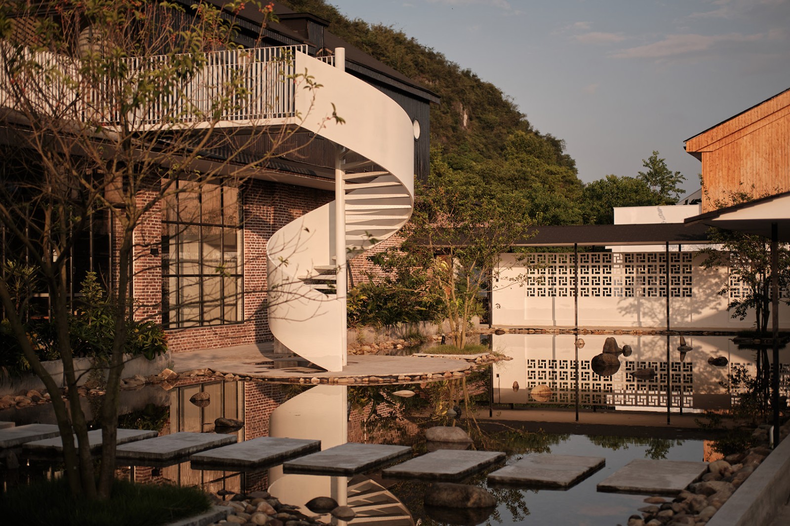 廣東英德·“八畝晴川”度假民宿設計